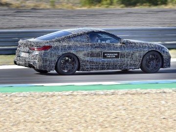 BMW M8 &ndash; Na finiszu